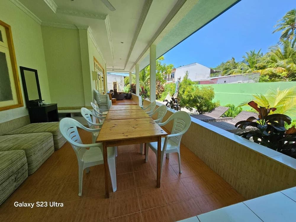 Kuri Himandhoo Inn - View 13