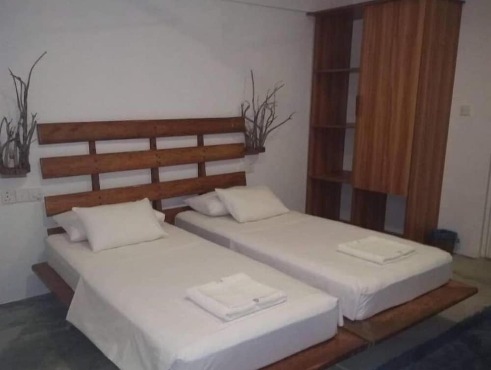 Islandbreak - View 17