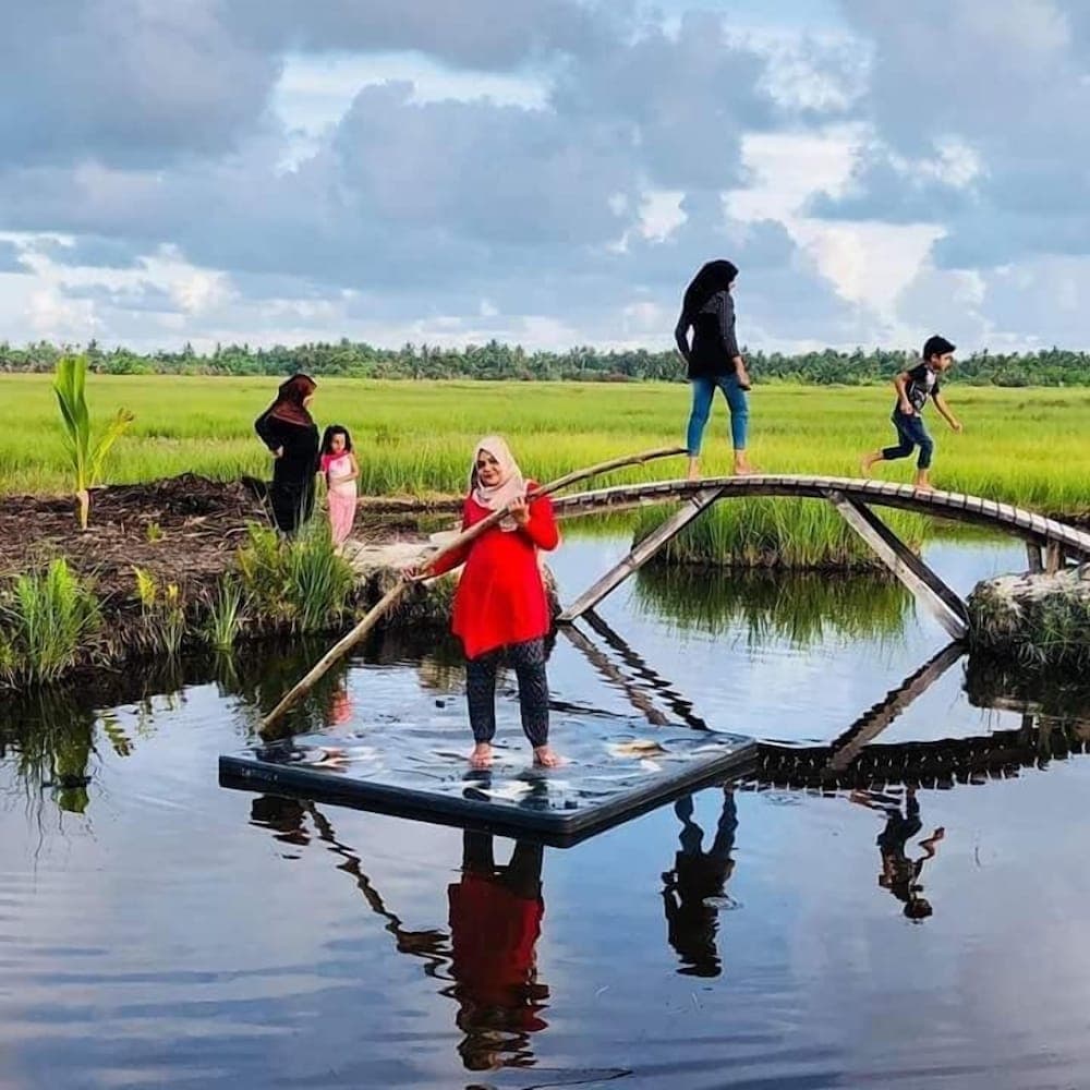 Charming Holiday Lodge - View 58