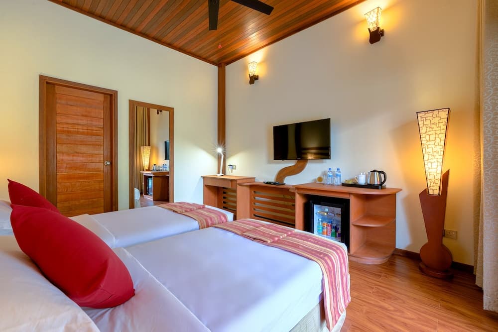 Araamu Hotels Maldives - View 21