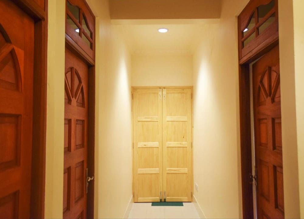 Thoddoo Retreat - View 3