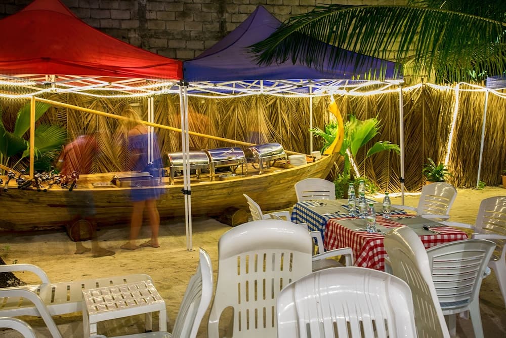 Shallow Lagoon Rasdhoo - View 9