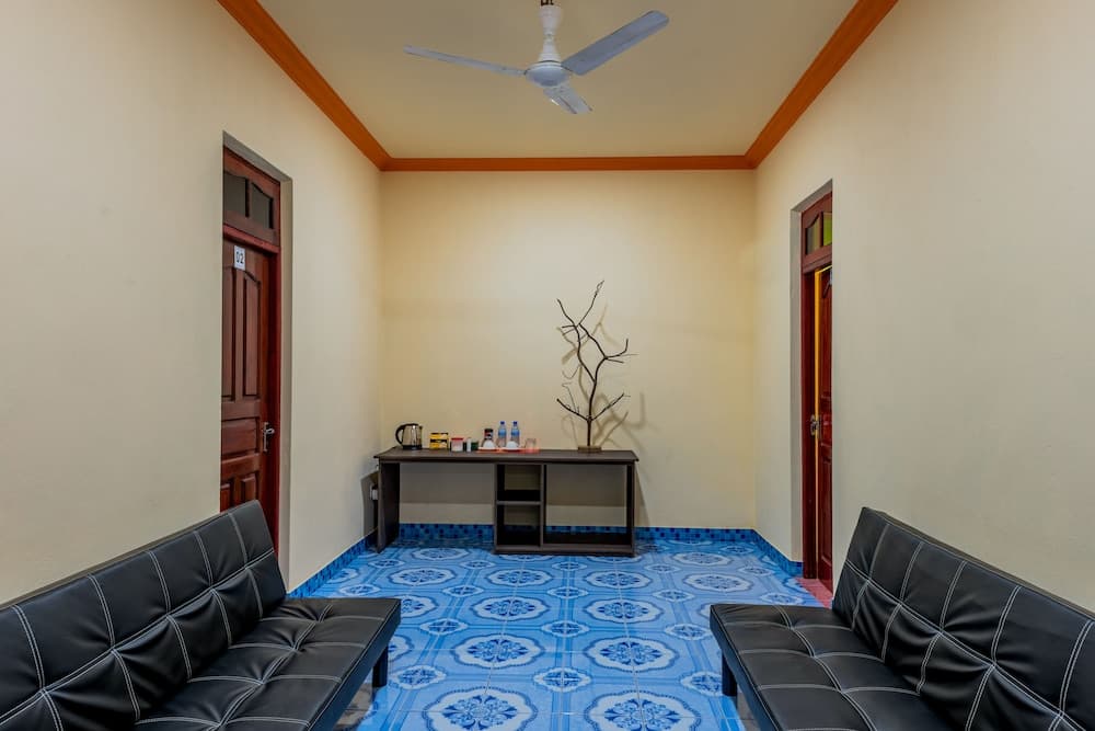 Maclura Residence - View 22