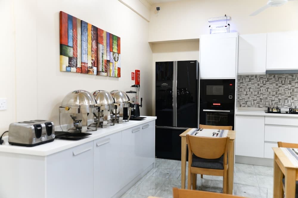 Cliff  Retreat - View 10