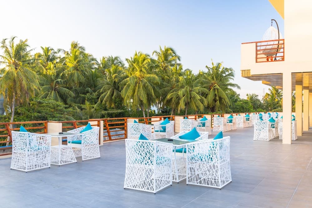 White Sand Dhigurah - View 21