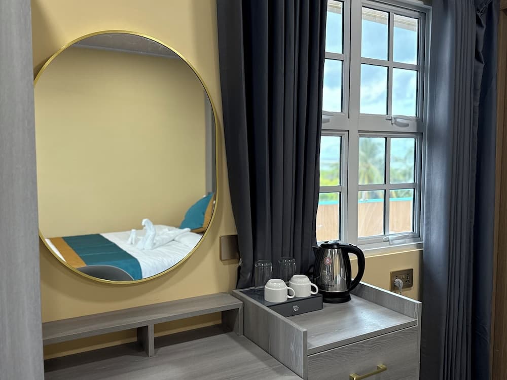 Breeze Haven Surf Retreat - View 15