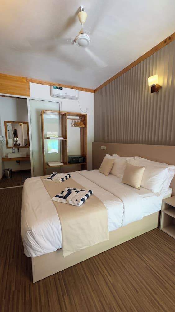 Navaya Dhiffushi - View 27