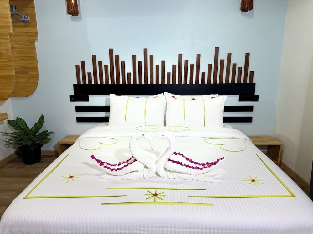 swims maldives - View 3