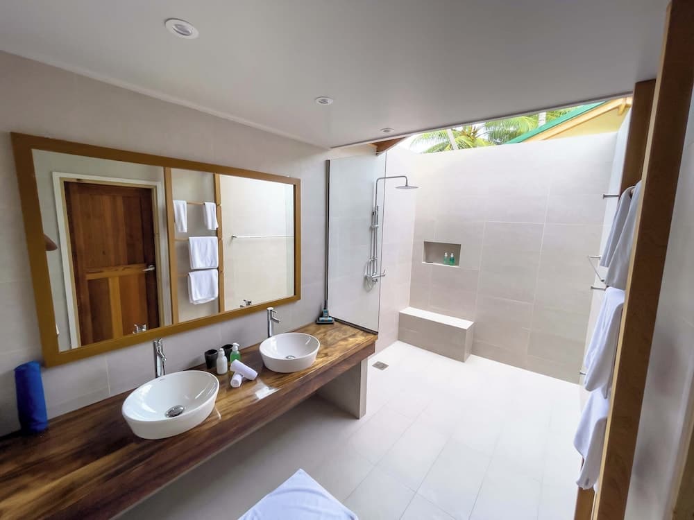 Meeru Maldives Resort Island - View 58