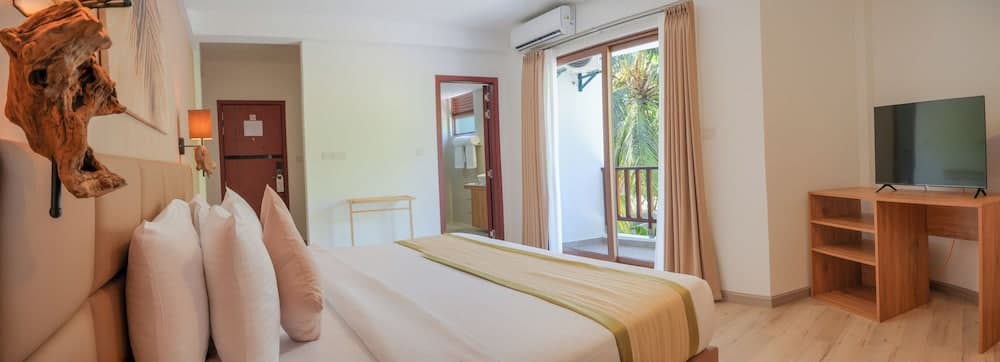 Cocomo Maldives - View 7