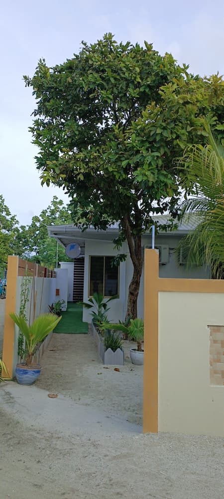 Manta Sky Inn - View 7