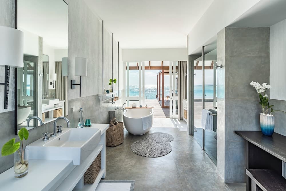 Four Seasons Maldives at Landaa Giraavaru - View 2