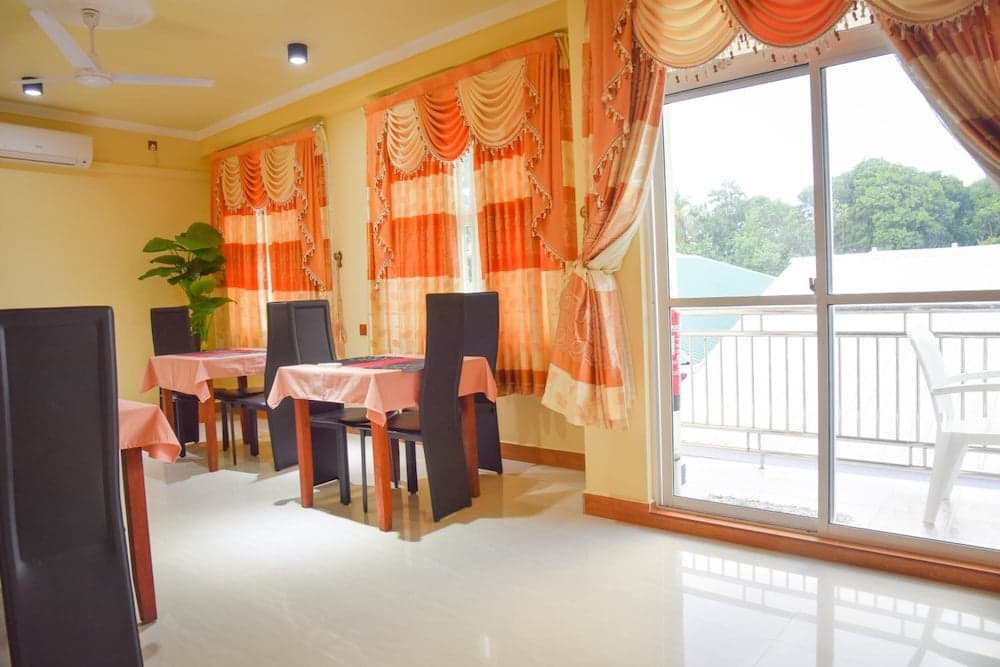 Nalaveshi Inn, Huraa - View 21