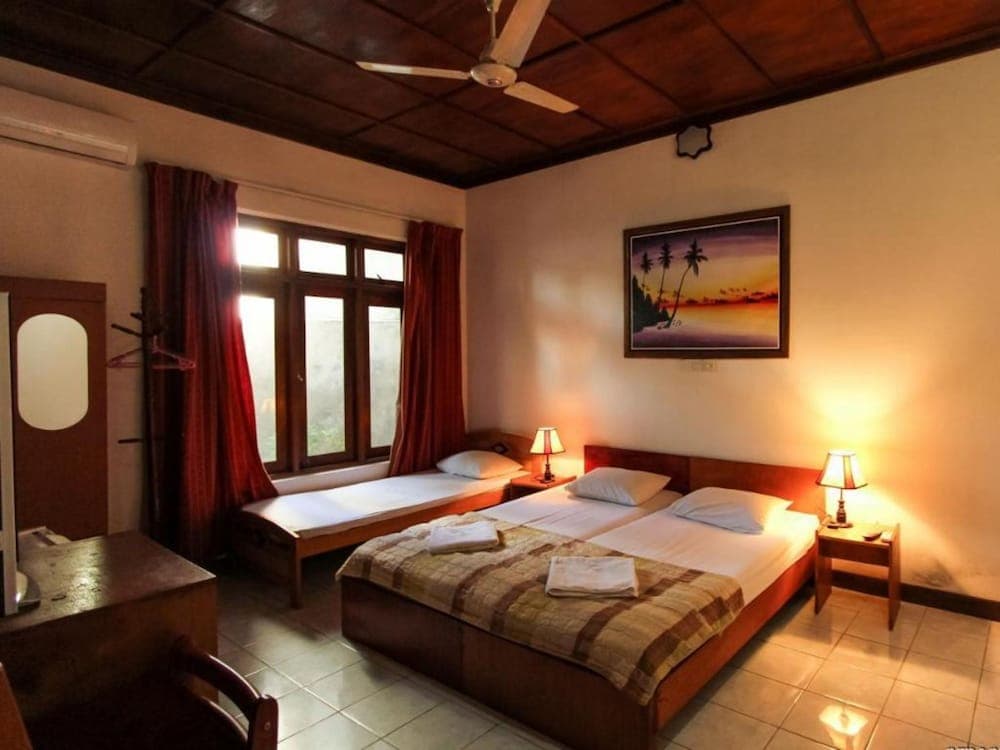 Goby Lodge Guest House - View 4