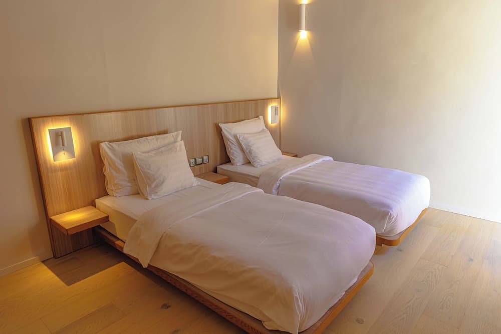 Meeru Maldives Resort Island - View 12