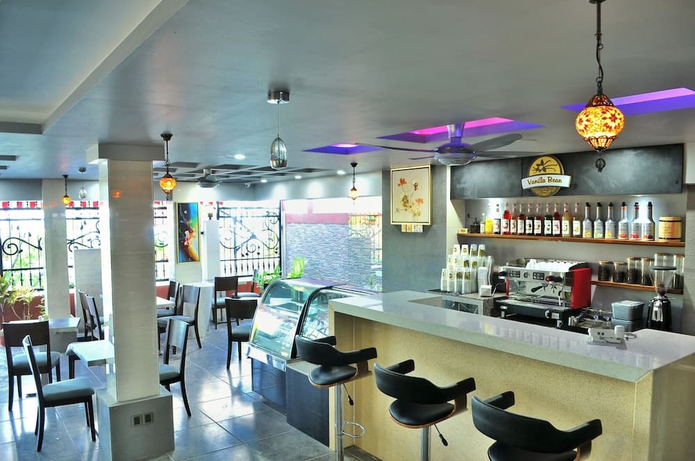 Airport Comfort Inn Premium - View 12