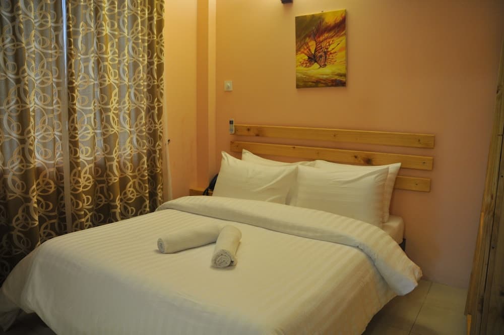 Koamas Lodge - View 14