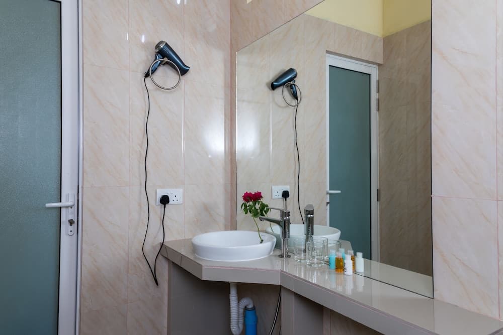 Relax Residence Thoddoo Maldives - View 9