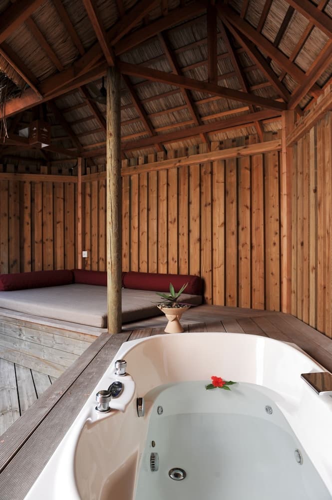 Komandoo Maldives Island Resort - View 19