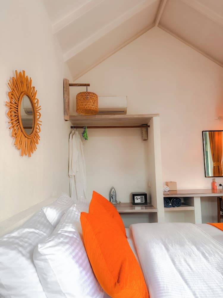 101 Retreat - View 9