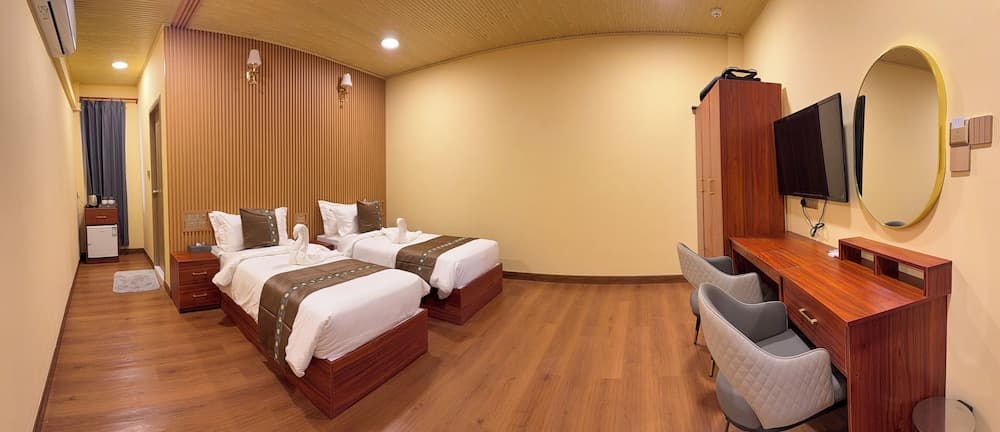 Breeze Haven Surf Retreat - View 29