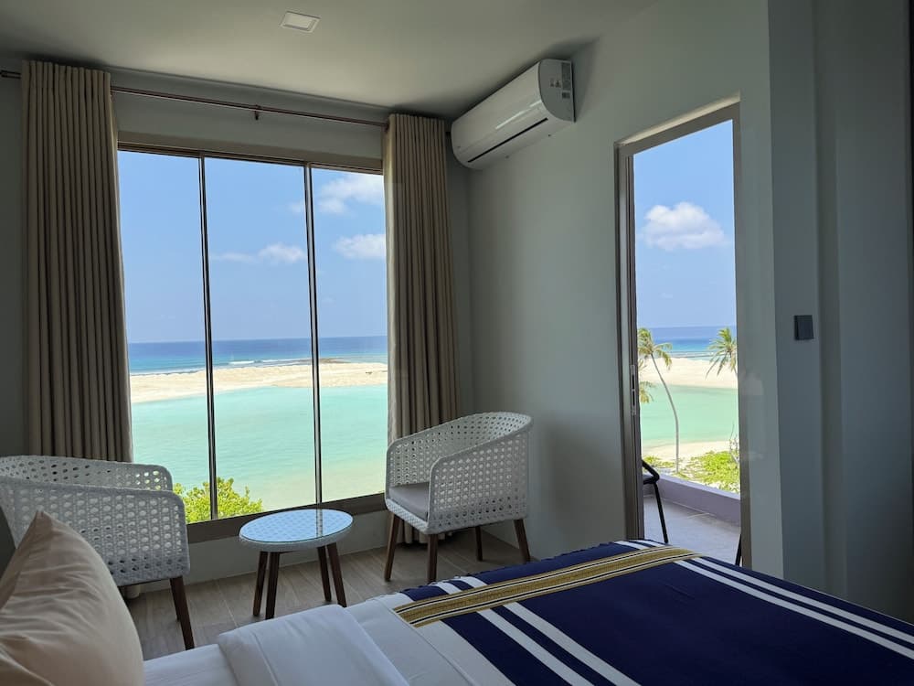 Avyanna Gulhi Beach - View 39