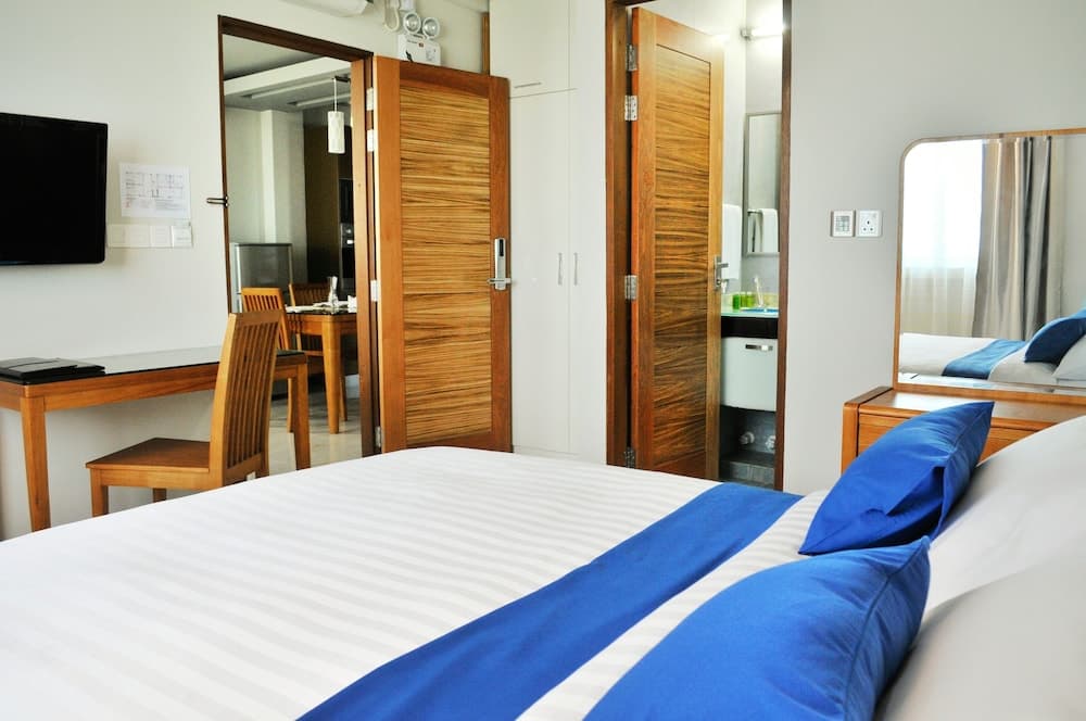 Airport Comfort Inn Premium - View 8