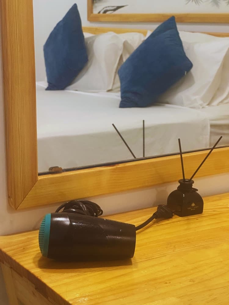 Bahaaru Villa Surf and Stay - View 17