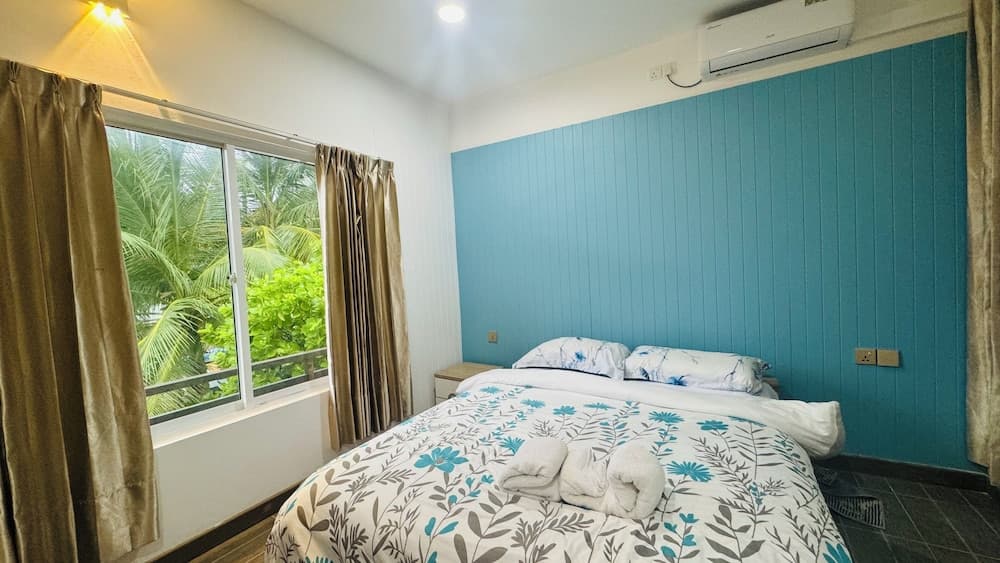 Wave Crest Retreat - View 7