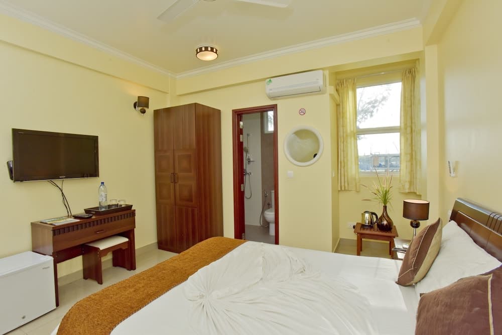 Crystal Beach Inn - View 8