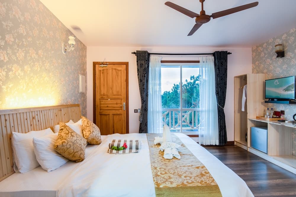 Ostrov Palm Villa - View 16