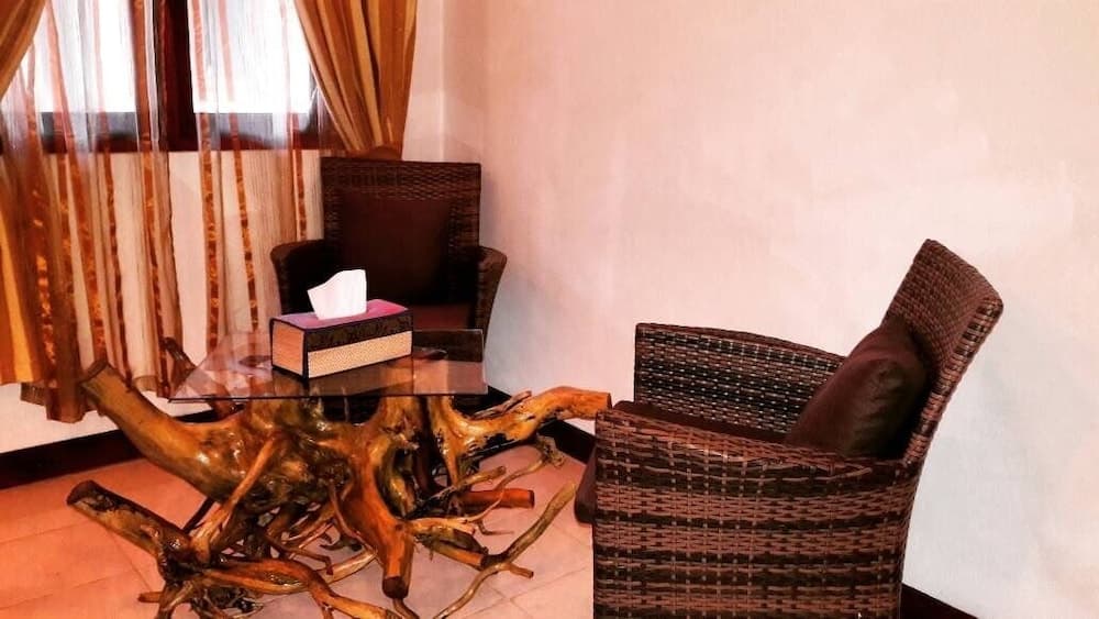 Hudhu Raakani Lodge - View 8