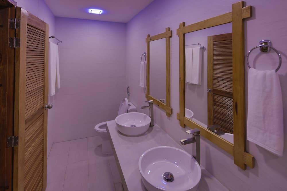 Shallow Lagoon Rasdhoo - View 35