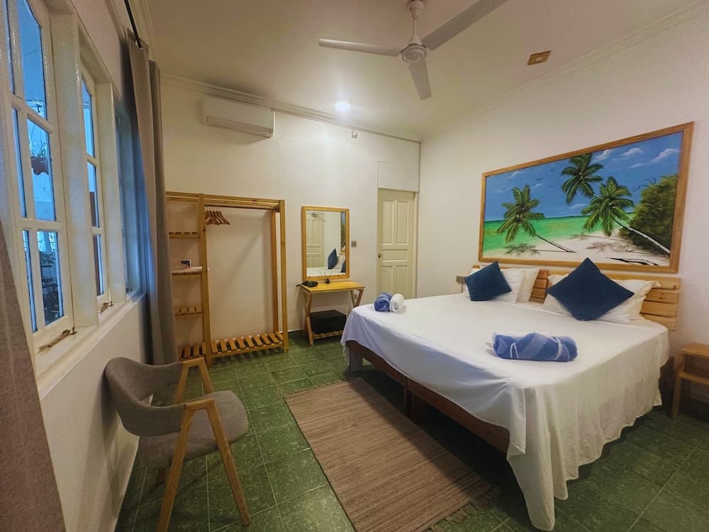 Bahaaru Villa Surf and Stay - View 1