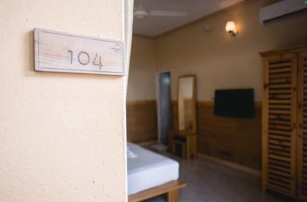 Holiday Lodge - View 11