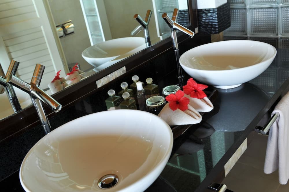 Komandoo Maldives Island Resort - View 40