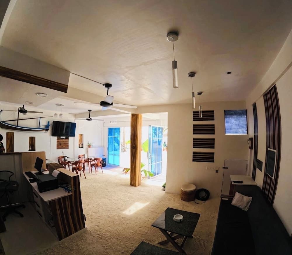 Velaa Vani - The Turtle Hive Maldives - View 20