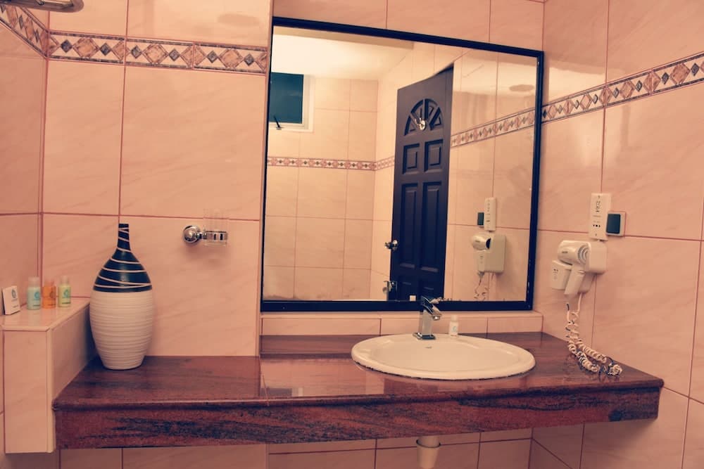 Local Escape Boutique - View 27