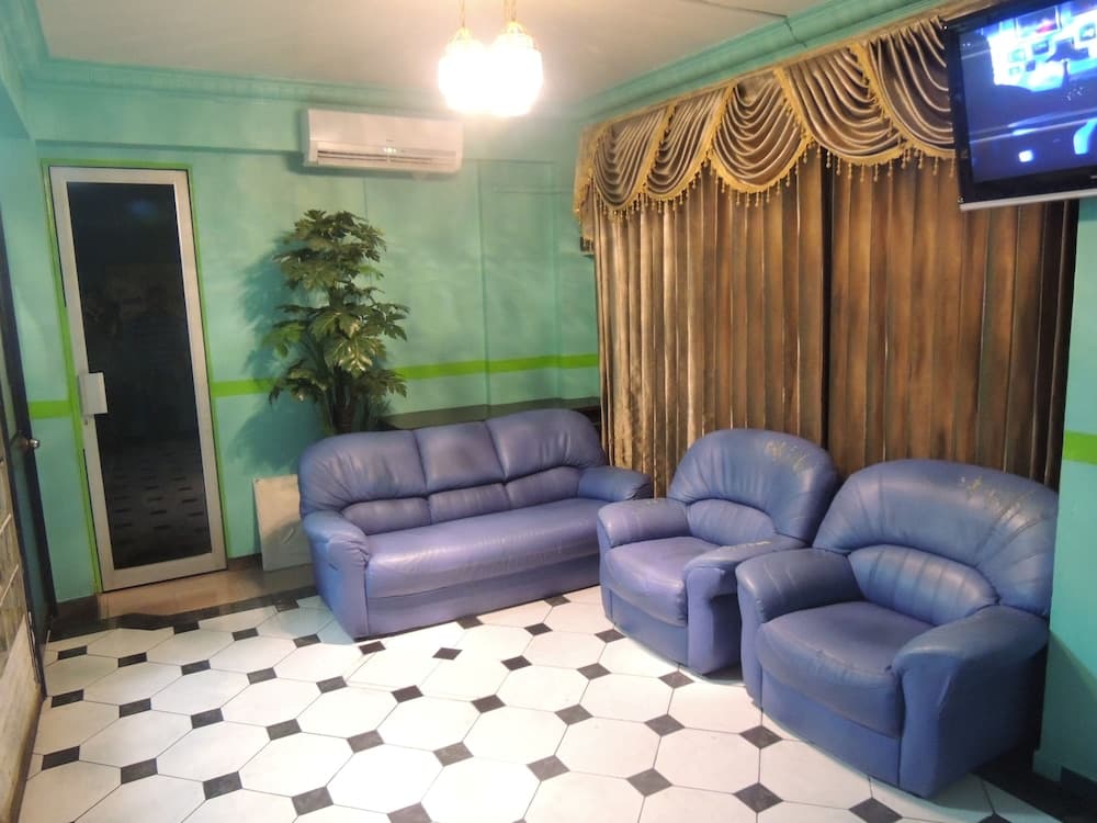 Off Day Inn Hotel - View 3