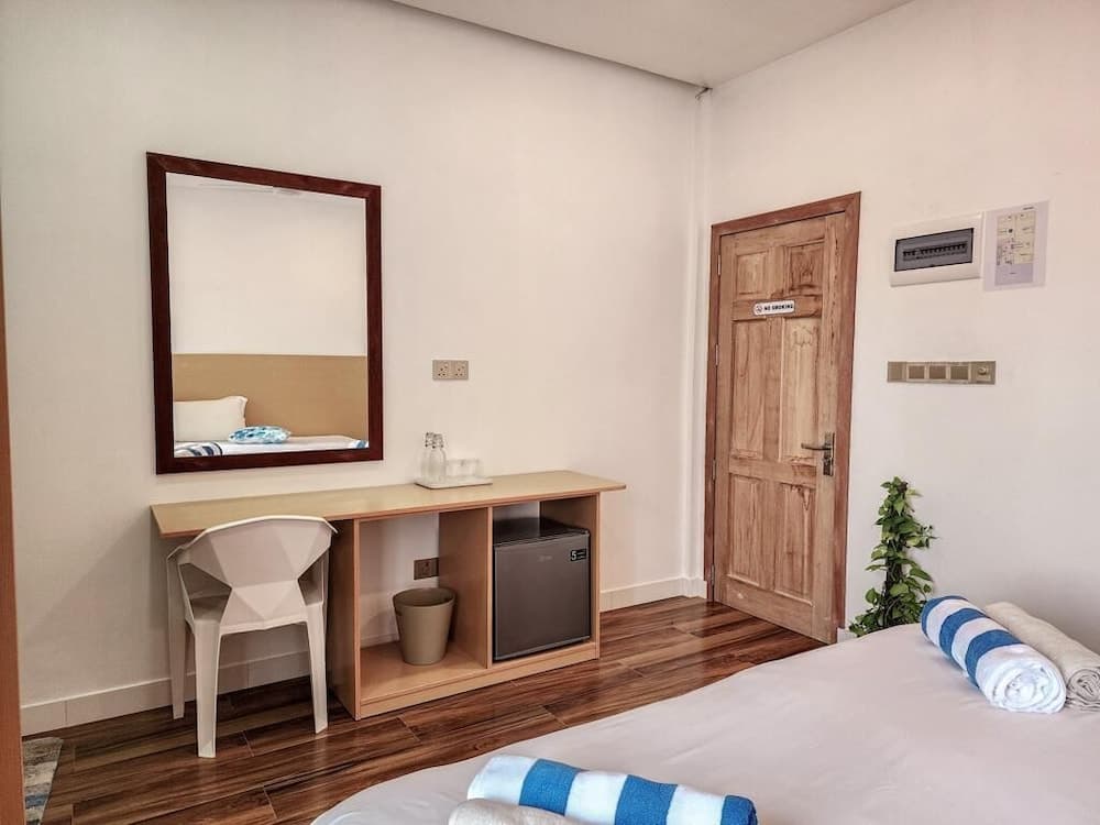 Raalhu Fonu Maldives - View 3