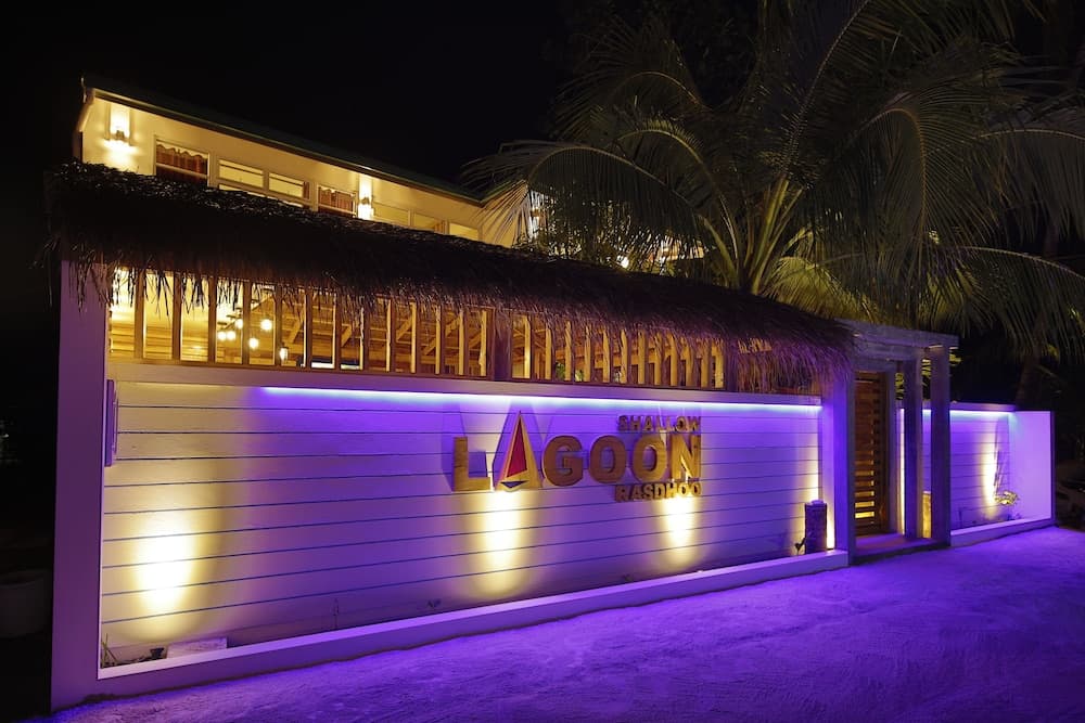 Shallow Lagoon Rasdhoo - View 41