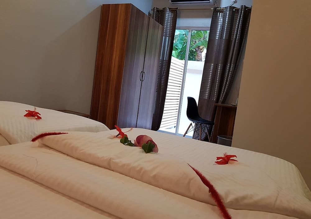 Omadhoo Inn - View 59