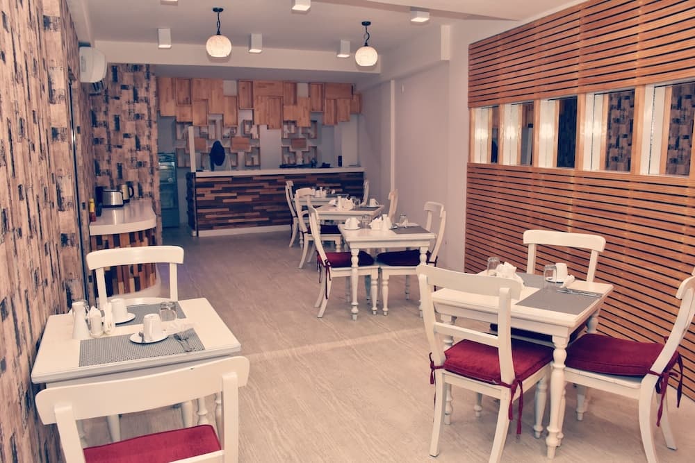 Local Escape Boutique - View 34