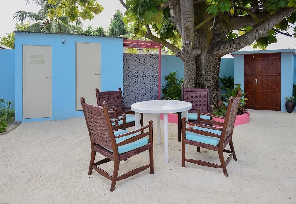 Surf Retreat - View 9