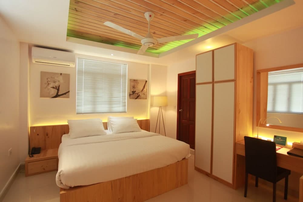 Pine Lodge Maldives - View 23