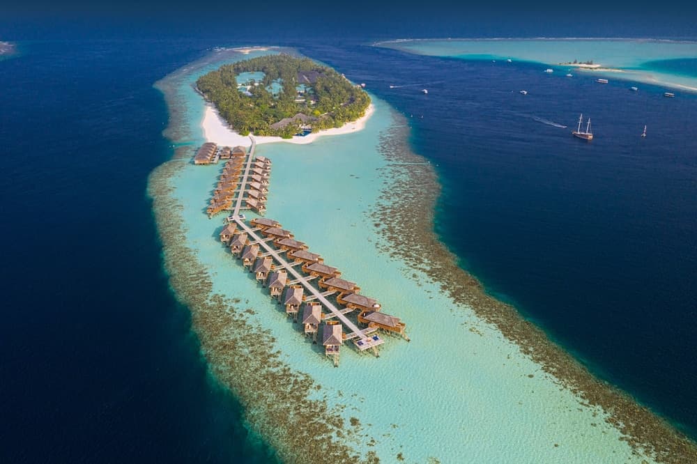 Vilamendhoo Island Resort & Spa - View 94