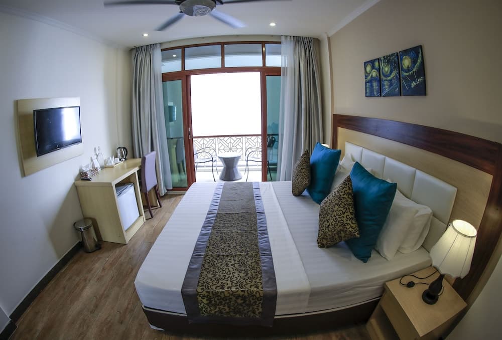 Triton Beach Hotel & Spa - View 98