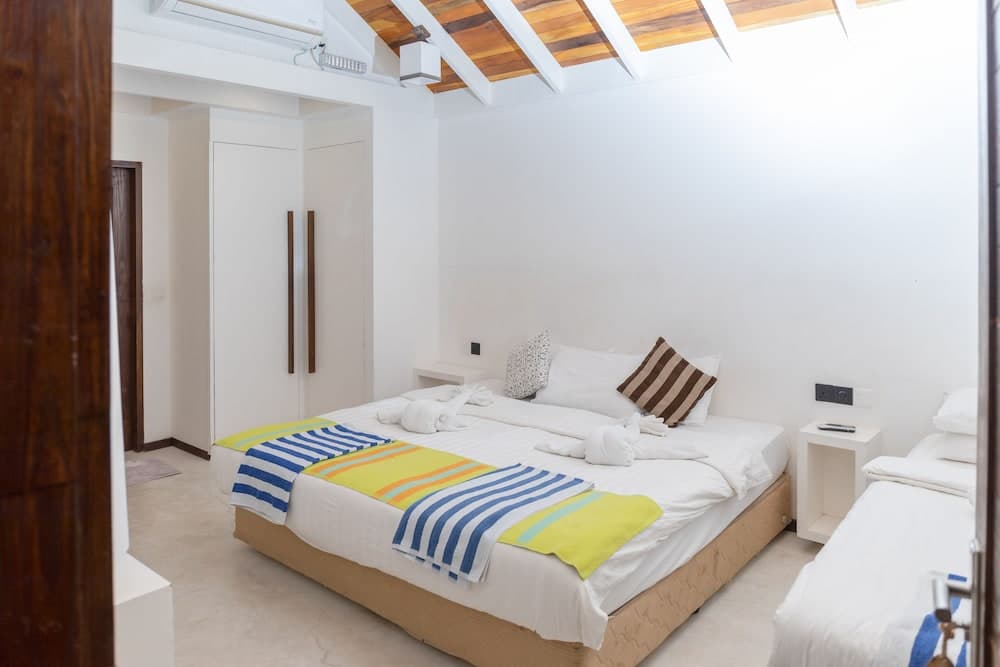 Brickwood Ganduvaru - View 2