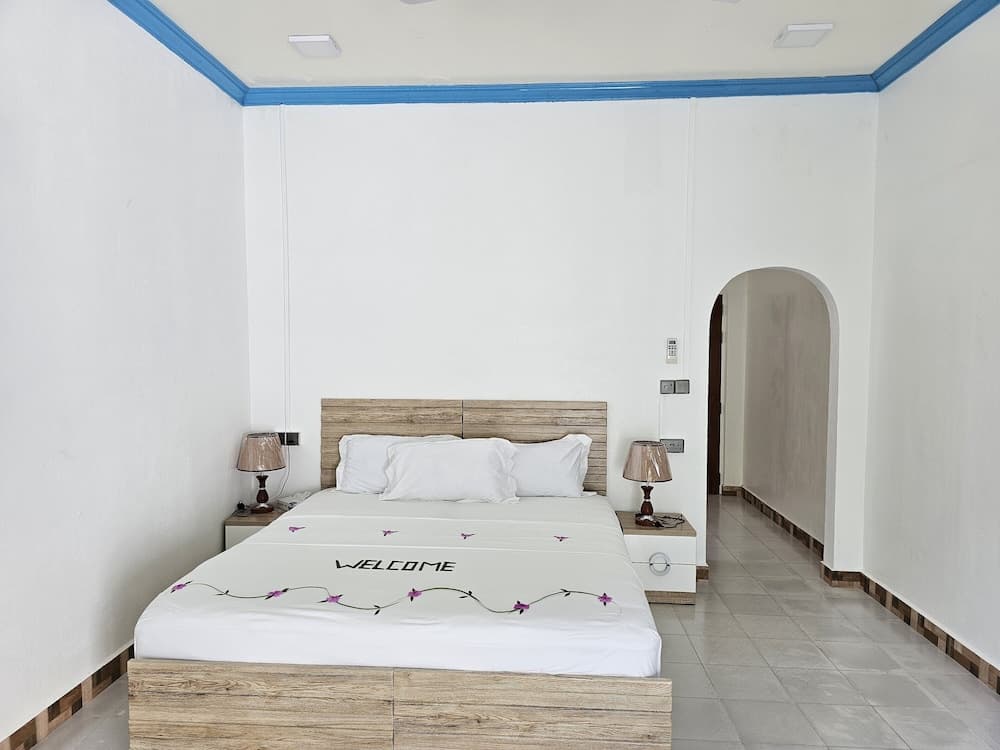 Island Luxury Fehendhoo - View 11