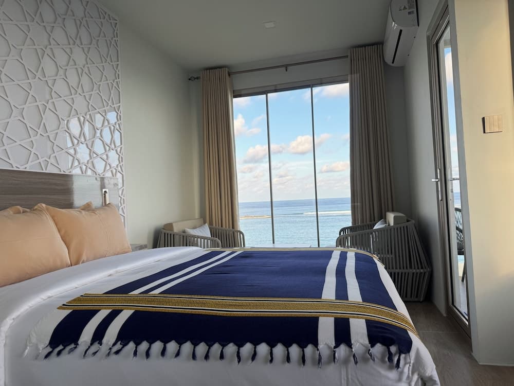 Avyanna Gulhi Beach - View 55